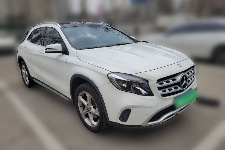 Used Mercedes-Benz GLA 2019 GLA 200 Dynamic Edition Front Right 45 Deg