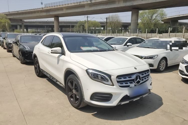 Used Mercedes-Benz GLA 2019 GLA 200 Fashion Model Front Right 45 Deg