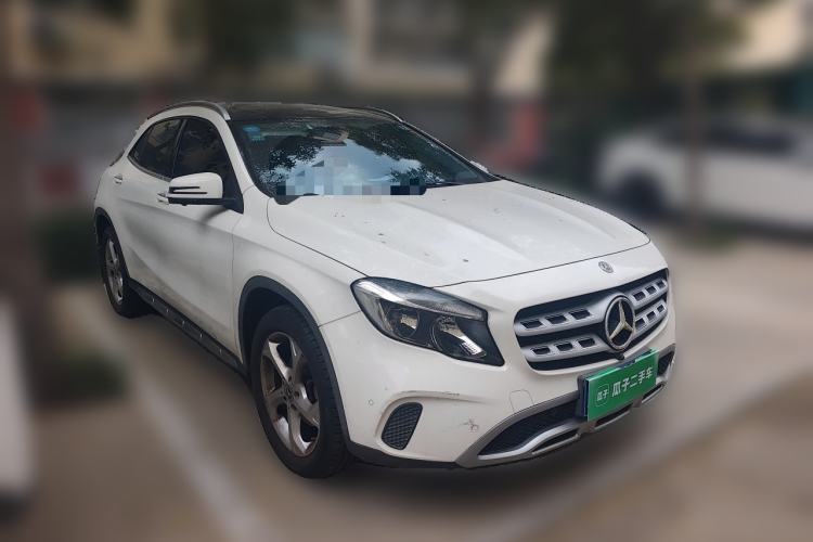 Used Mercedes-Benz GLA 2019 GLA 200 Dynamic Edition Front Right 45 Deg