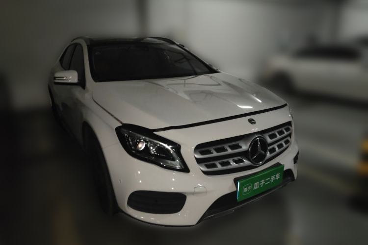 Used Mercedes-Benz GLA 2019 GLA 200 Fashion Model Front Right 45 Deg