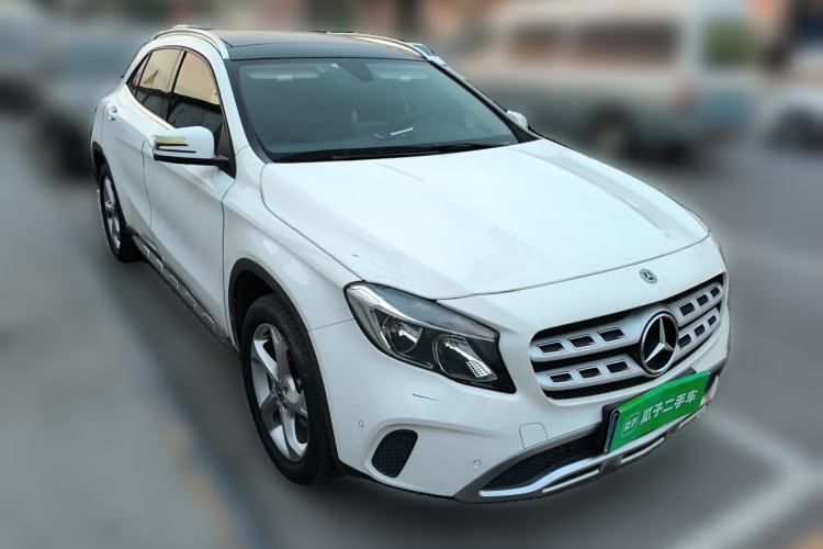 Used Mercedes-Benz GLA 2019 GLA 200 Dynamic Edition Front Right 45 Deg