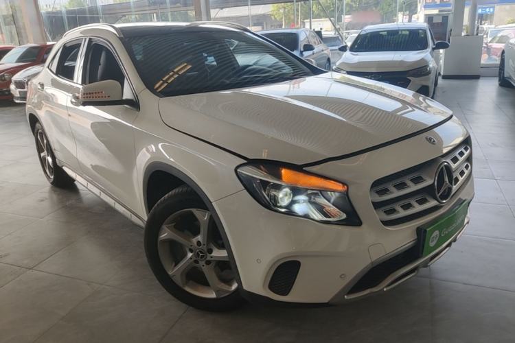 Used Mercedes-Benz GLA 2019 GLA 200 Dynamic Edition Front Right 45 Deg