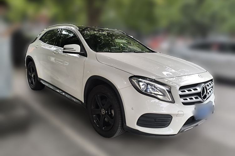 Used Mercedes-Benz GLA 2019 GLA 200 Fashion Model Front Right 45 Deg