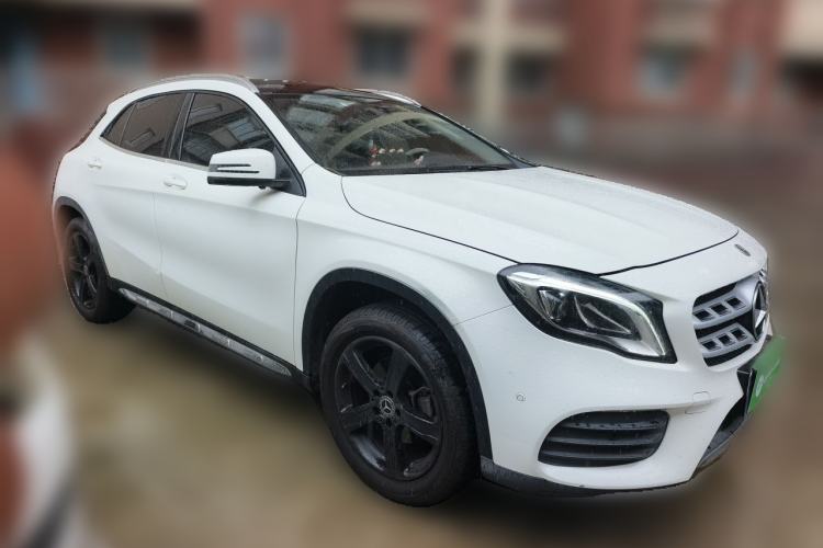 Used Mercedes-Benz GLA 2019 GLA 200 Fashion Model Front Right 45 Deg