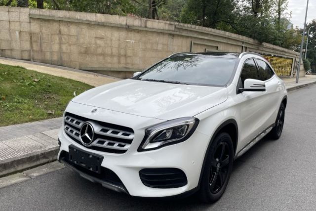 Mercedes-Benz GLA 2019 GLA 200 Fashion Model usado