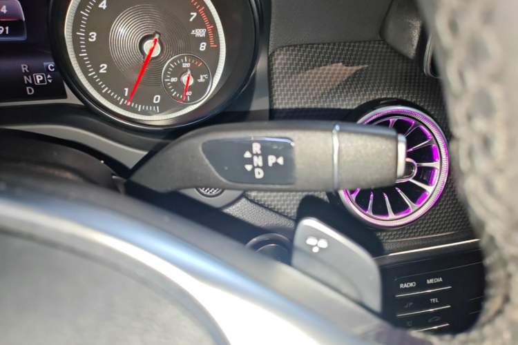 Used Mercedes-Benz GLA 2019 GLA 200 Fashion Model Gear Lever