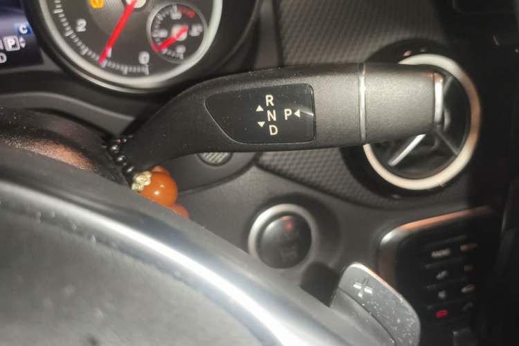 Used Mercedes-Benz GLA 2019 GLA 200 Dynamic Edition Gear Lever