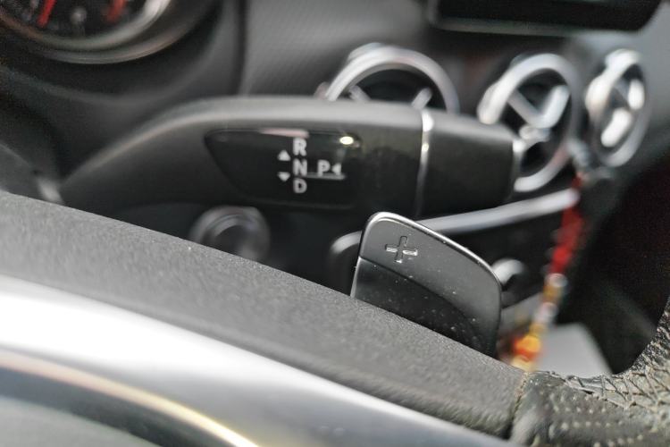 Used Mercedes-Benz GLA 2019 GLA 220 4MATIC Sport Edition Gear Lever