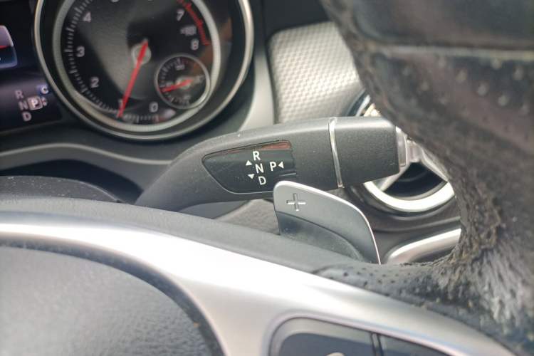 Used Mercedes-Benz GLA 2019 GLA 200 Dynamic Edition Gear Lever