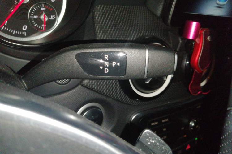 Used Mercedes-Benz GLA 2019 GLA 200 Fashion Model Gear Lever