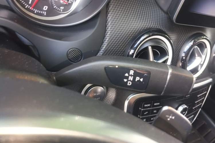 Used Mercedes-Benz GLA 2019 GLA 200 Fashion Model Gear Lever