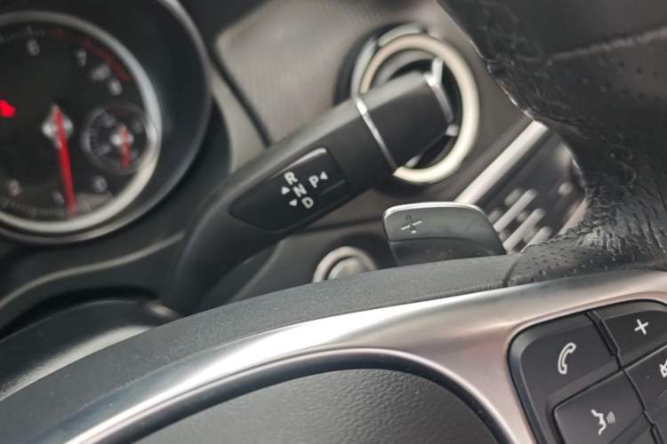 Used Mercedes-Benz GLA 2019 GLA 200 Fashion Model Gear Lever