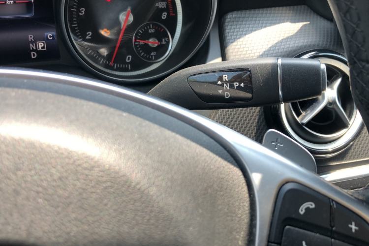 Used Mercedes-Benz GLA 2019 GLA 200 Dynamic Edition Gear Lever