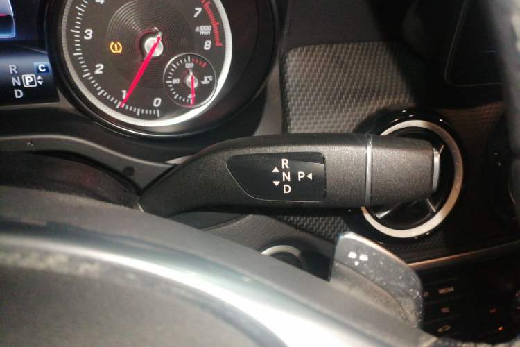 Used Mercedes-Benz GLA 2019 GLA 200 Fashion Model Gear Lever