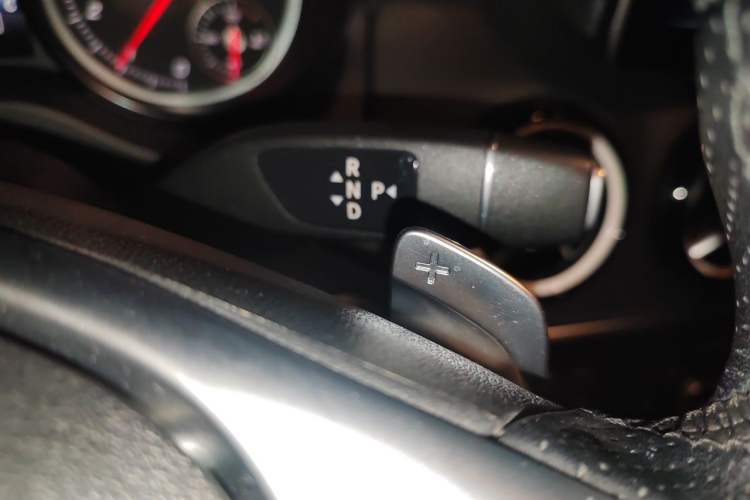 Used Mercedes-Benz GLA 2019 GLA 200 Fashion Model Gear Lever