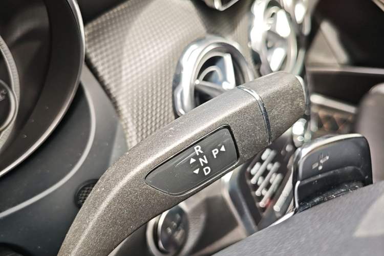 Used Mercedes-Benz GLA 2019 GLA 200 Dynamic Edition Gear Lever