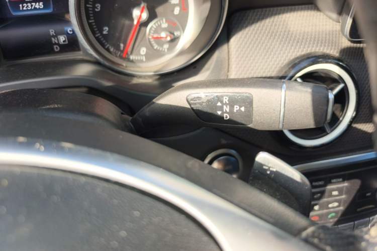 Used Mercedes-Benz GLA 2019 GLA 200 Dynamic Edition Gear Lever