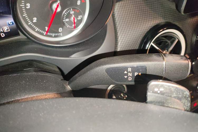 Used Mercedes-Benz GLA 2019 GLA 200 Dynamic Edition Gear Lever