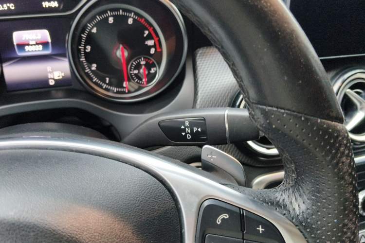 Used Mercedes-Benz GLA 2019 GLA 200 Dynamic Edition Gear Lever