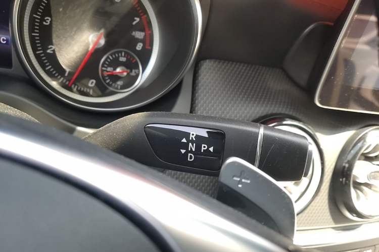 Used Mercedes-Benz GLA 2019 GLA 200 Fashion Model Gear Lever