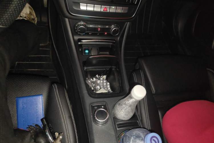 Used Mercedes-Benz GLA 2019 GLA 200 Fashion Model Gear Lever