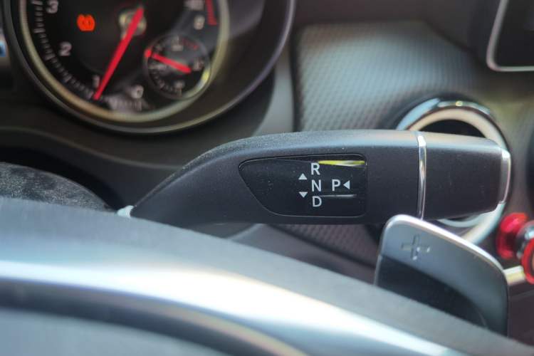 Used Mercedes-Benz GLA 2019 GLA 200 Dynamic Edition Gear Lever