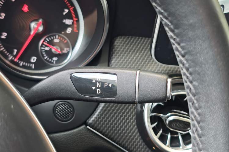 Used Mercedes-Benz GLA 2019 GLA 200 Dynamic Edition Gear Lever