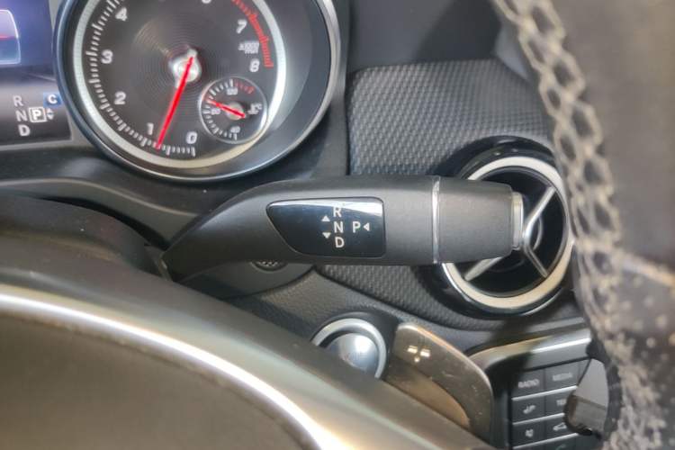 Used Mercedes-Benz GLA 2019 GLA 200 Dynamic Edition Gear Lever