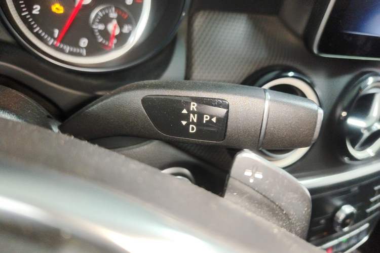 Used Mercedes-Benz GLA 2019 GLA 200 Dynamic Edition Gear Lever