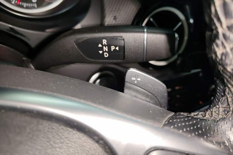 Used Mercedes-Benz GLA 2019 GLA 200 Dynamic Edition Gear Lever