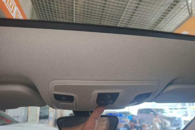 Used Mercedes-Benz GLA 2019 GLA 200 Dynamic Edition Headliner