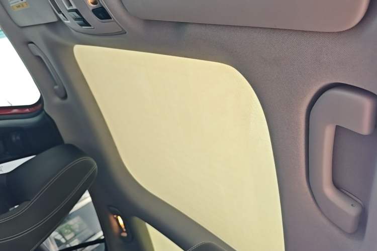 Used Mercedes-Benz GLA 2019 GLA 200 Dynamic Edition Headliner