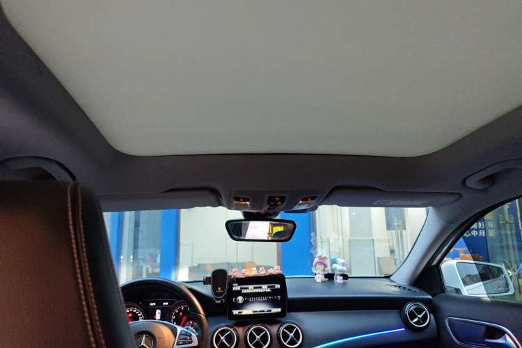 Used Mercedes-Benz GLA 2019 GLA 200 Dynamic Edition Headliner