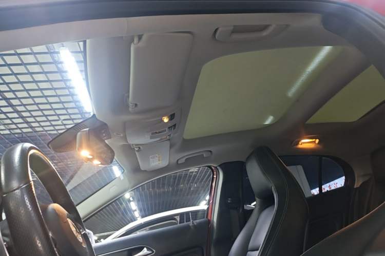 Used Mercedes-Benz GLA 2019 GLA 200 Dynamic Edition Headliner