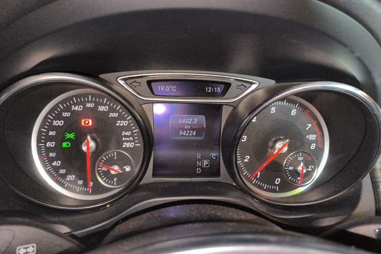 Used Mercedes-Benz GLA 2019 GLA 200 Dynamic Edition Instrument Cluster