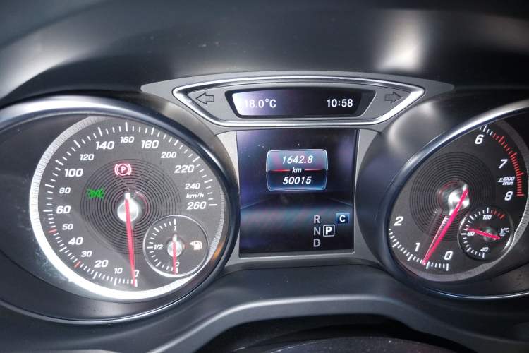 Used Mercedes-Benz GLA 2019 GLA 200 Dynamic Edition Instrument Cluster