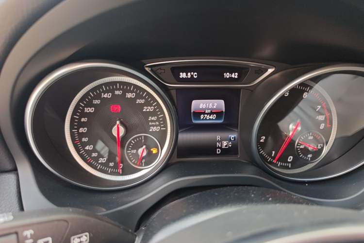 Used Mercedes-Benz GLA 2019 GLA 200 Dynamic Edition Instrument Cluster