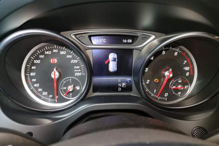 Used Mercedes-Benz GLA 2019 GLA 200 Dynamic Edition Instrument Cluster