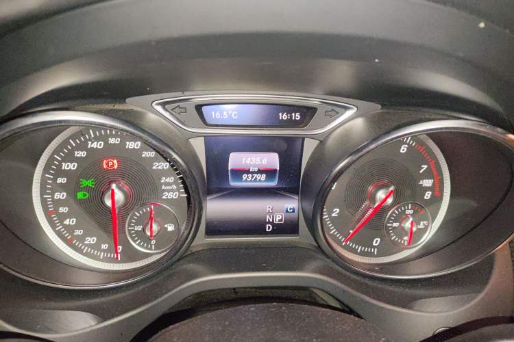 Used Mercedes-Benz GLA 2019 GLA 200 Dynamic Edition Instrument Cluster