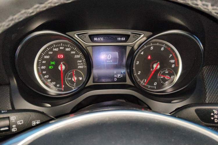 Used Mercedes-Benz GLA 2019 GLA 200 Dynamic Edition Instrument Cluster