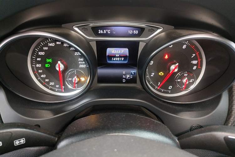 Used Mercedes-Benz GLA 2019 GLA 200 Dynamic Edition Instrument Cluster