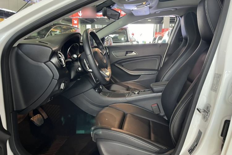 Used Mercedes-Benz GLA 2019 GLA 200 Dynamic Edition Interior 1