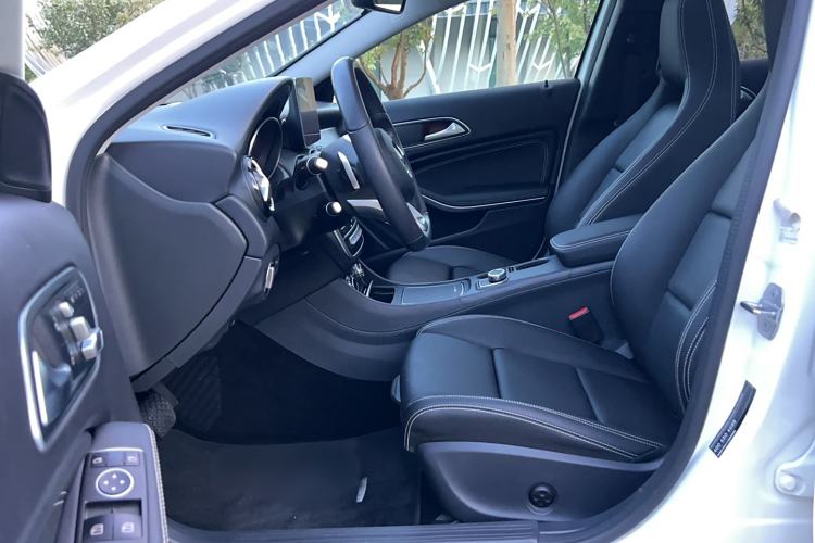 Used Mercedes-Benz GLA 2019 GLA 200 Dynamic Edition Interior 1