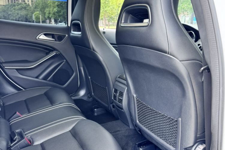 Used Mercedes-Benz GLA 2019 GLA 200 Dynamic Edition Interior 2