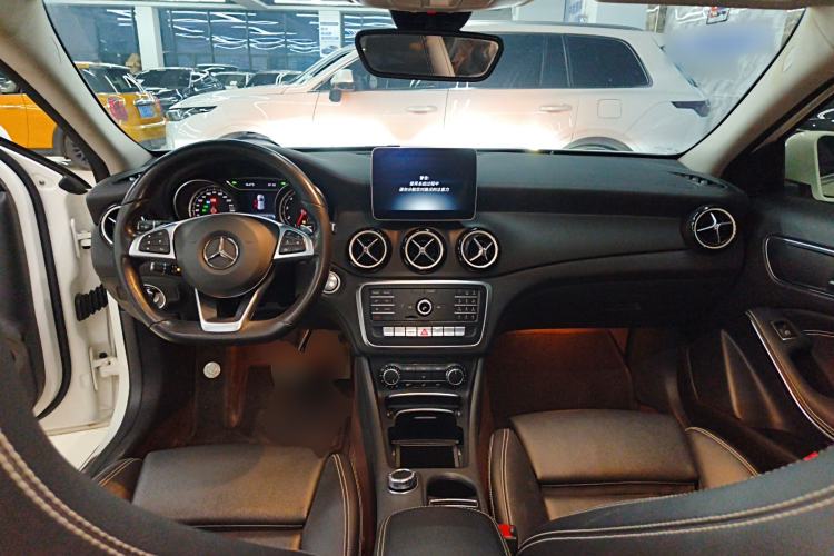 Used Mercedes-Benz GLA 2019 GLA 200 Fashion Model Interior 2