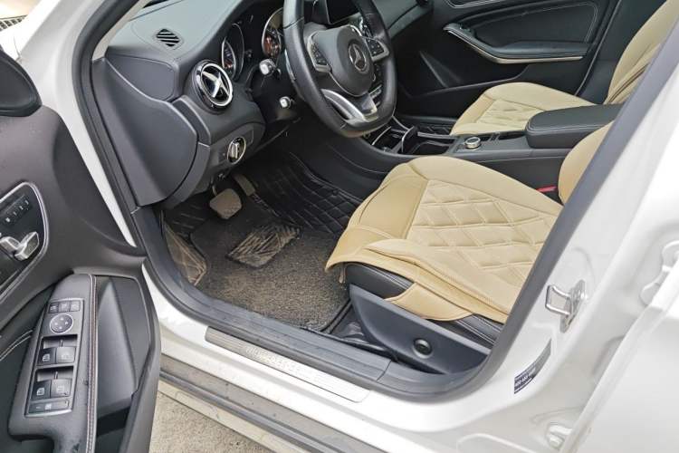 Used Mercedes-Benz GLA 2019 GLA 200 Fashion Model Interior 3