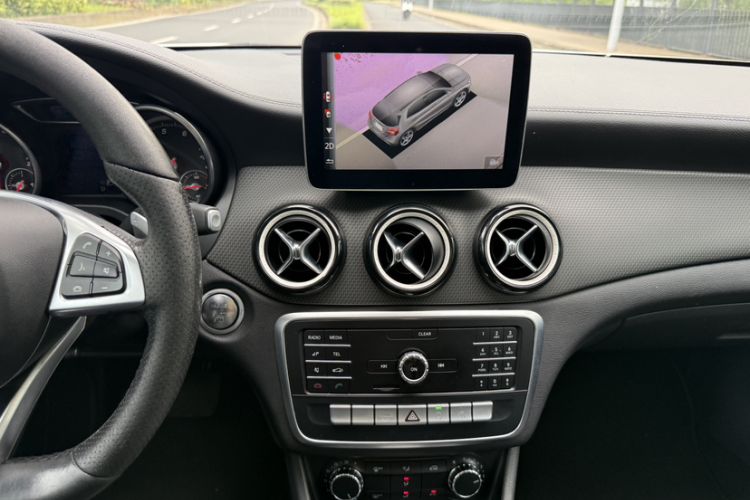 Used Mercedes-Benz GLA 2019 GLA 200 Fashion Model Interior 3