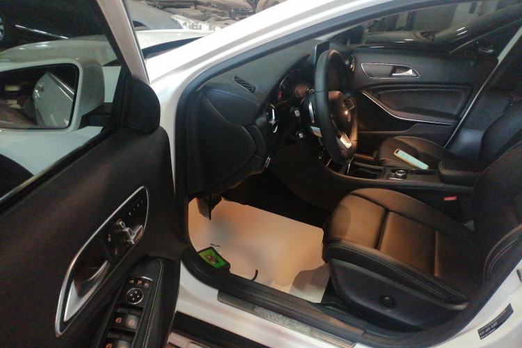 Used Mercedes-Benz GLA 2019 GLA 200 Fashion Model Interior 3
