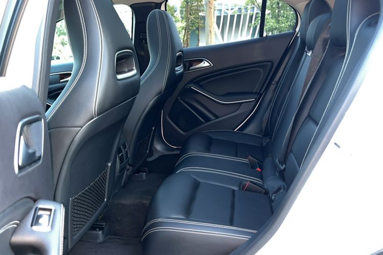Used Mercedes-Benz GLA 2019 GLA 200 Dynamic Edition Interior 3