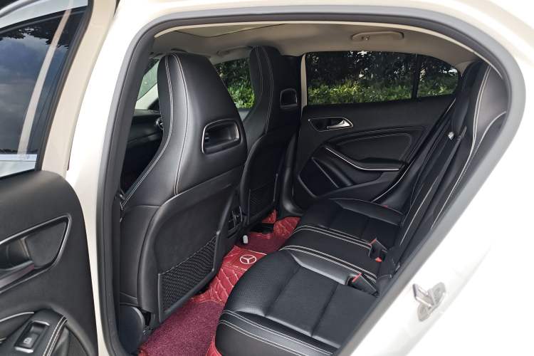 Used Mercedes-Benz GLA 2019 GLA 200 Dynamic Edition Interior 3